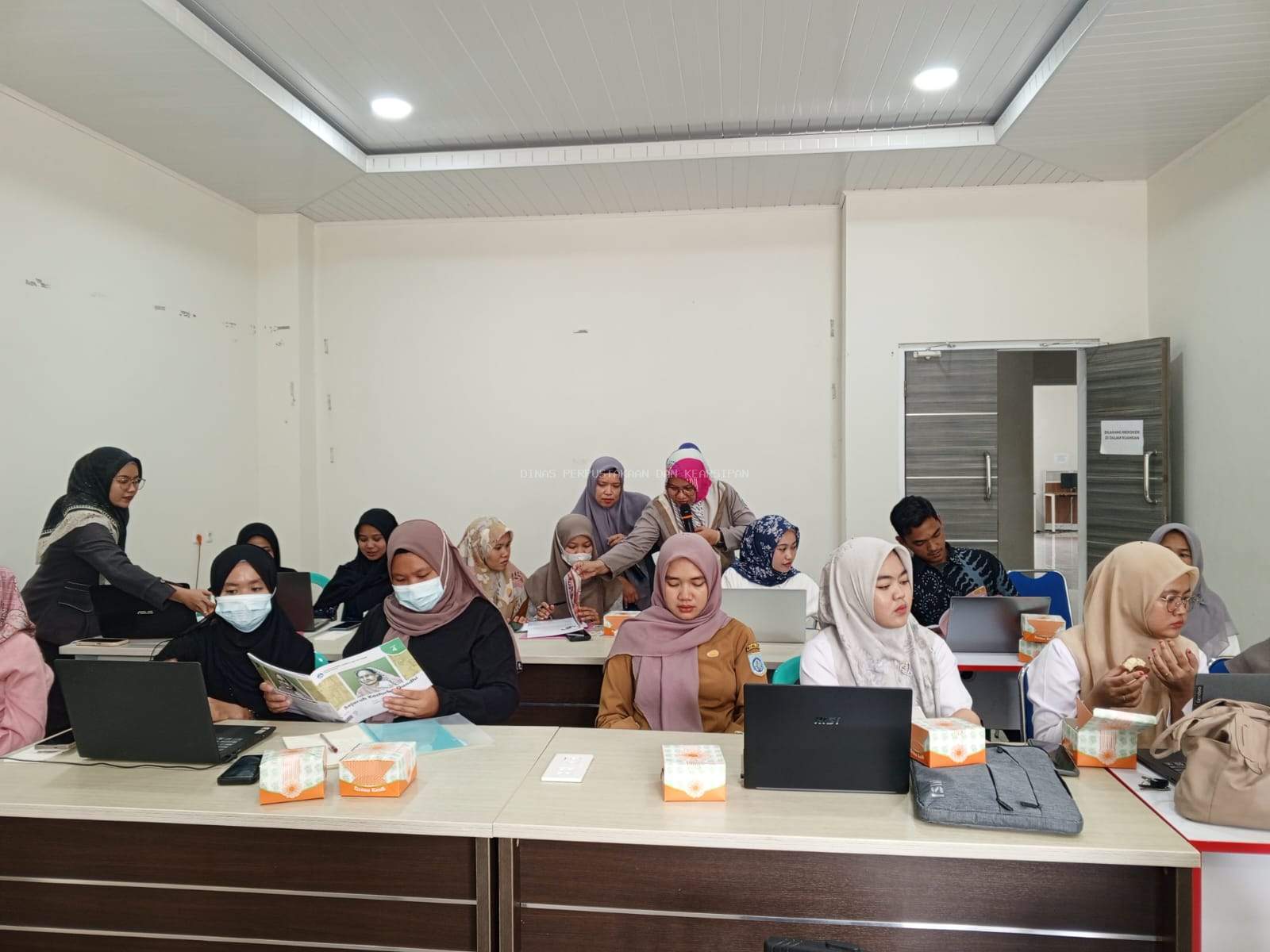 Delapan Desa di Bangka Barat Dibekali Cara Mengolah Buku dan Input INLISLite