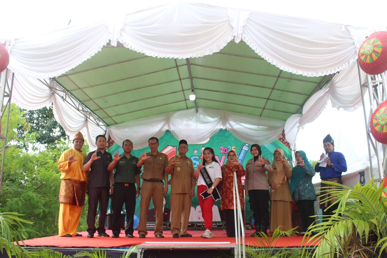 Wakil Bupati Derahman Buka Festival Literasi Bangka Barat 2025