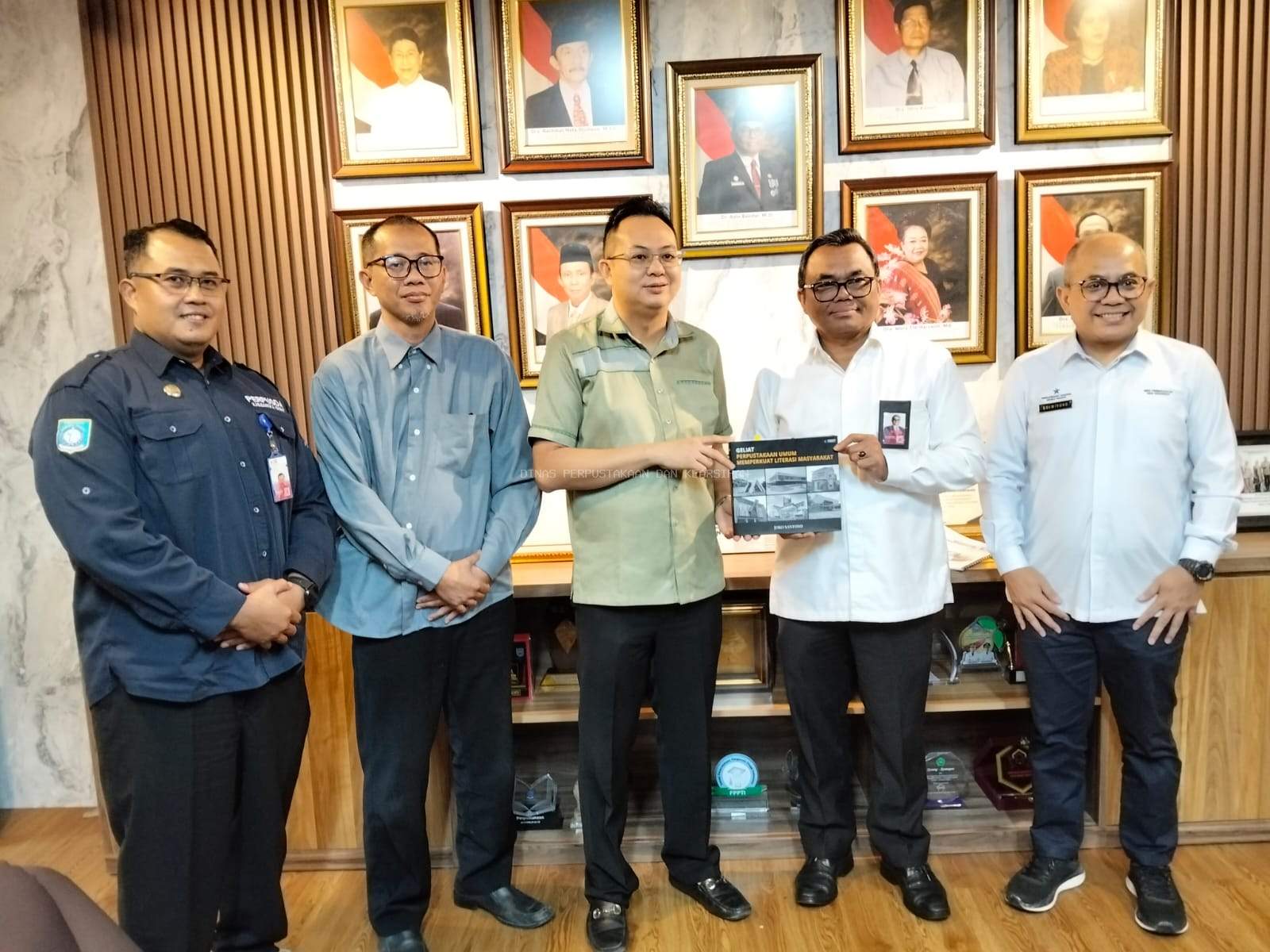 Dukung Penguatan Layanan Perpustakaan, Bupati Babar Markus Sambangi Perpusnas RI